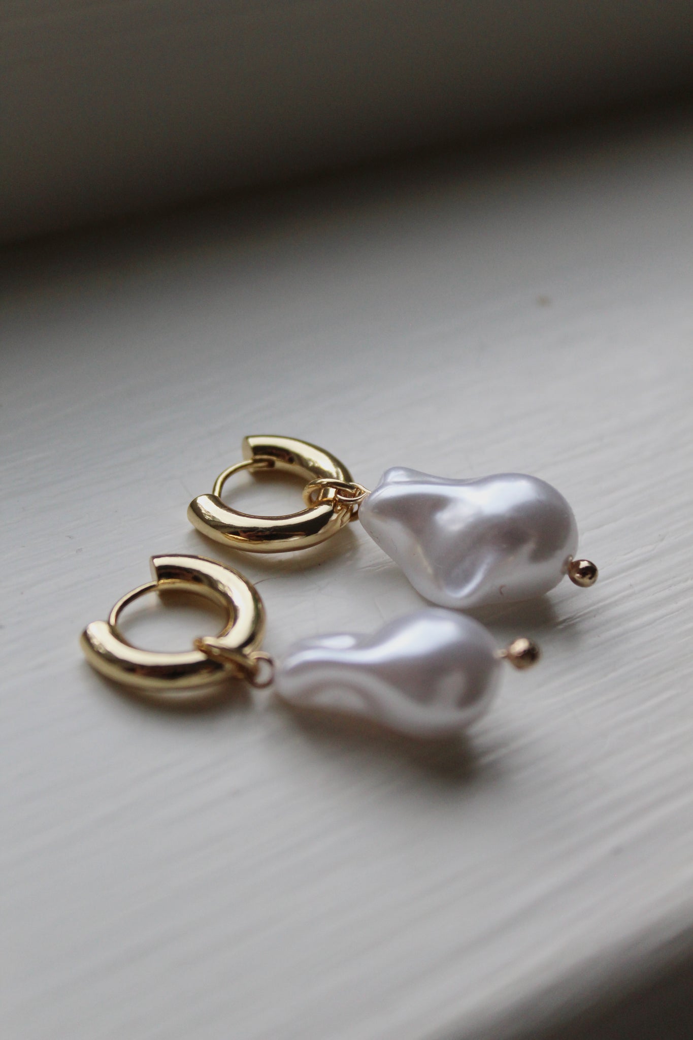 Harper Pearl Hoops