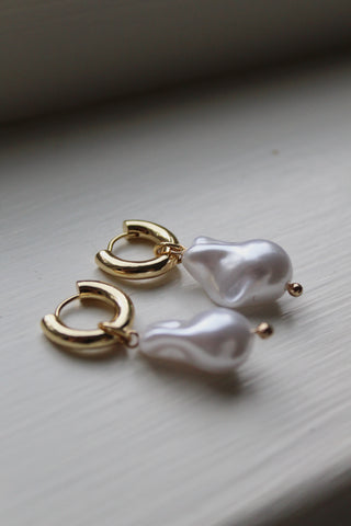 Harper Pearl Hoops