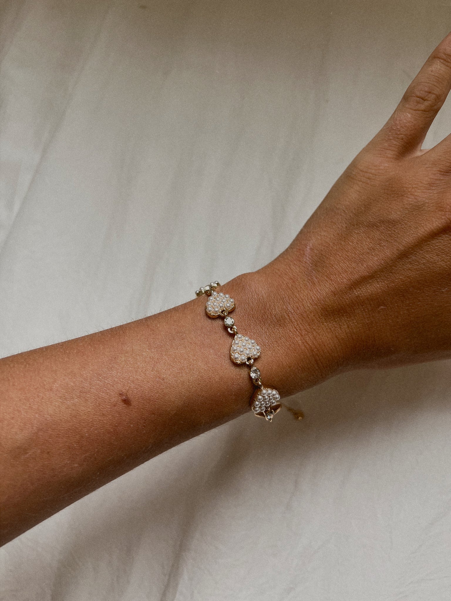 Pearly Heart Bracelet