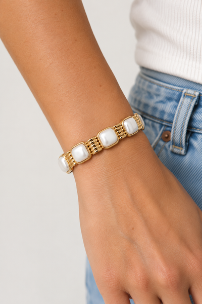 Stretchy Pearl Bracelet