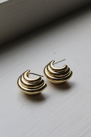 The Six Ring Hoops