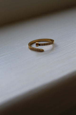 Nail Ring